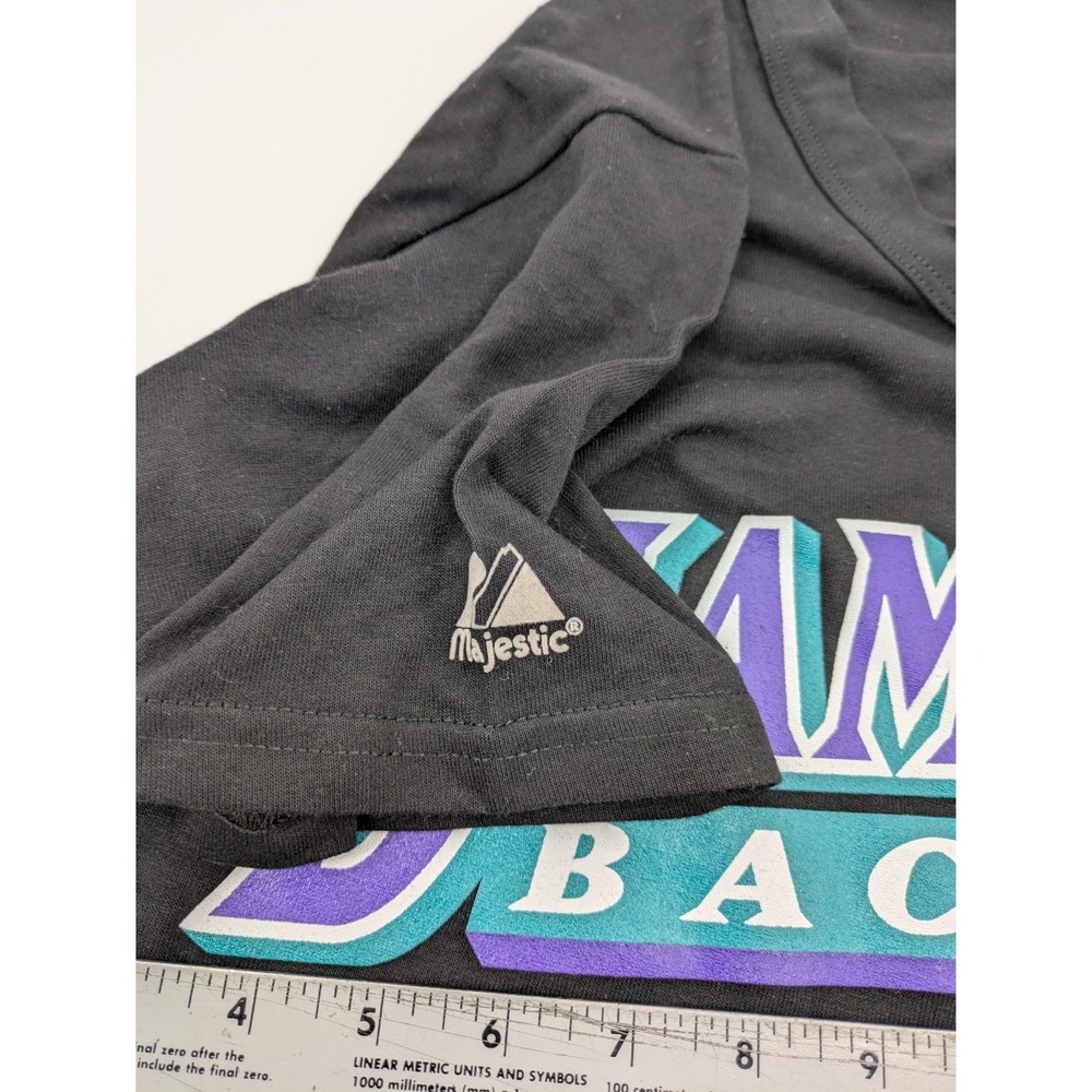 Vintage Arizona Diamondbacks Majestic Black T-Shirt Size M V-Neck Made In USA - Picture 7 of 7
